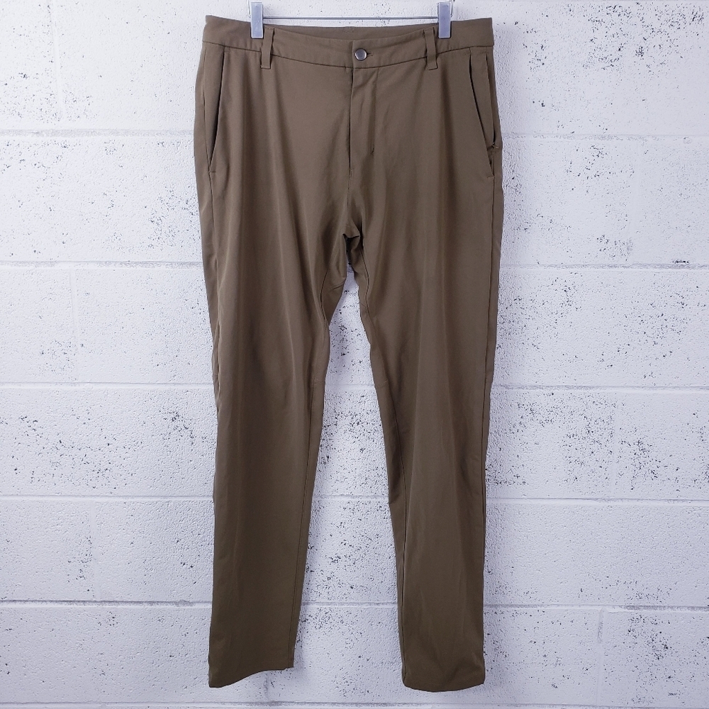 Lululemon Men's Commission Pant Classic Warpstreme Artifact Khaki 33 /‎ 33